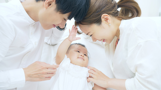 男性はいつでも子どもをつくれると考えている